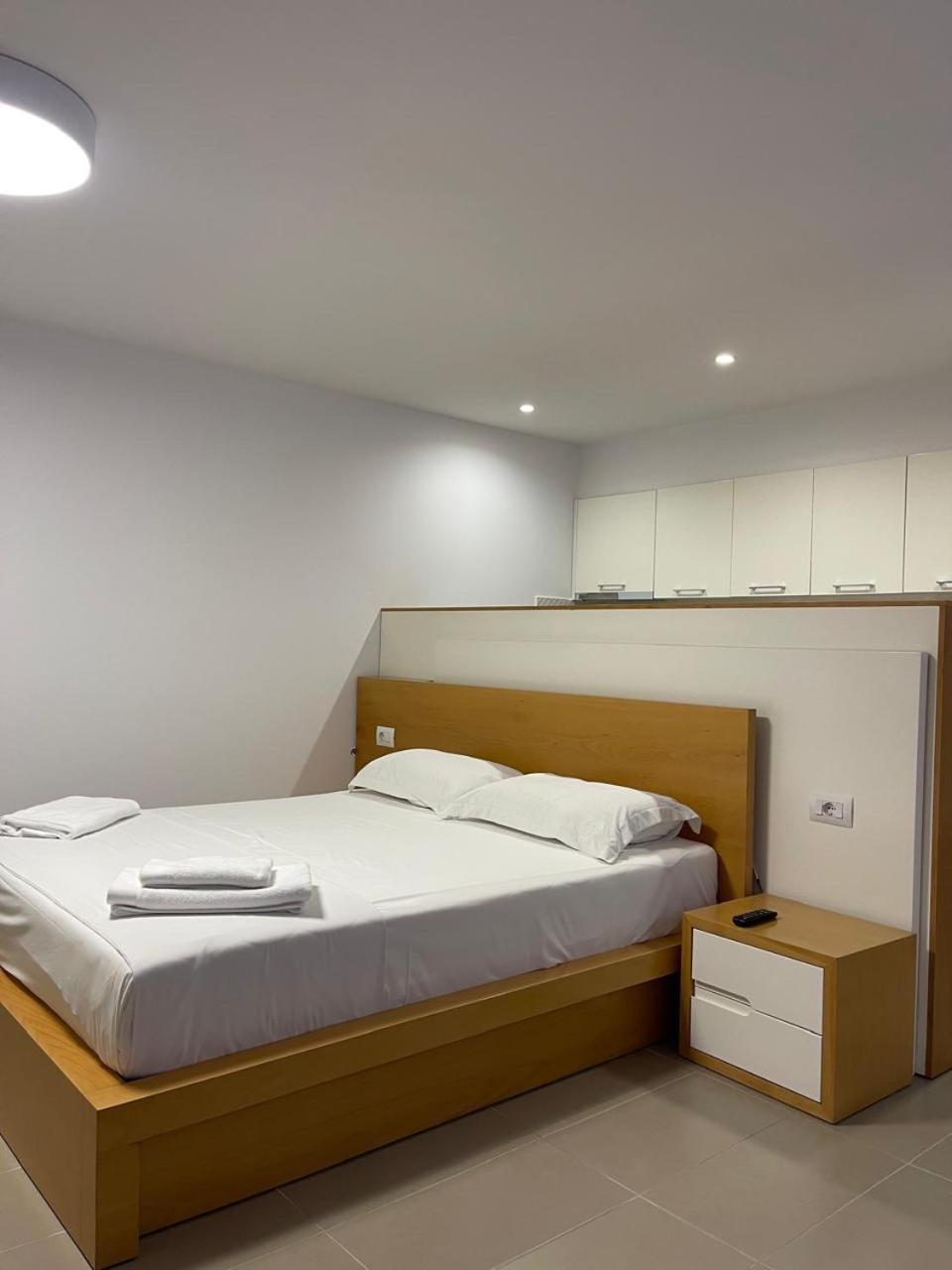 Sunrise Luxury Apartments Sarande Exterior photo